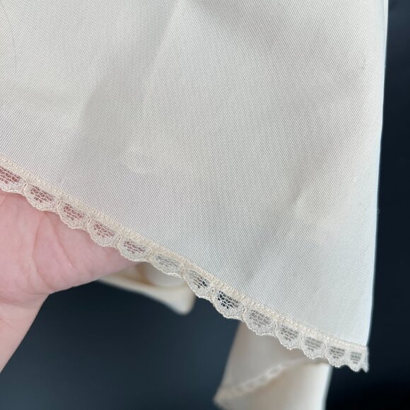 Vintage Vanity Fair nude beige nylon full slip dress adjustable straps 38 TT - Picture 4 of 10